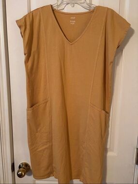 V-neck Casual Pocket Dress in Camel